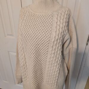 Gap Mockneck Cream Fisherman Sweater, Size Small